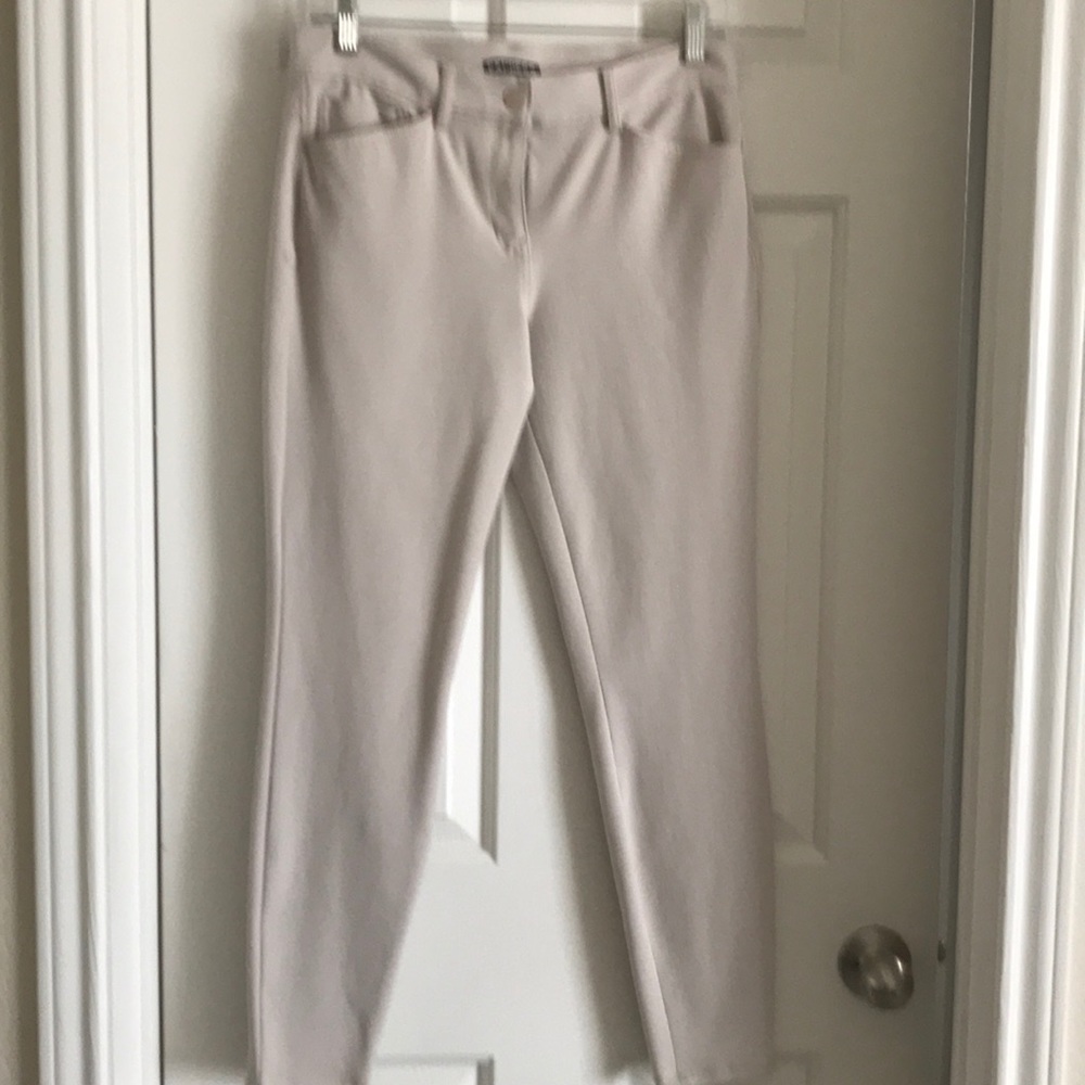 Express size 6R light kahki jeggings